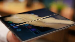 Samsung Galaxy Z Fold 8